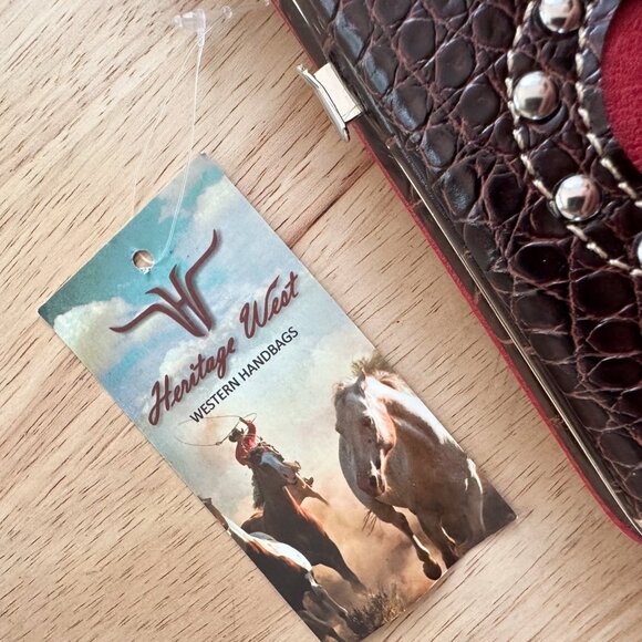 NWT Heritage West Women's Western Clutch Wallet Rhinestone Accents Red‎ - Picture 3 of 10